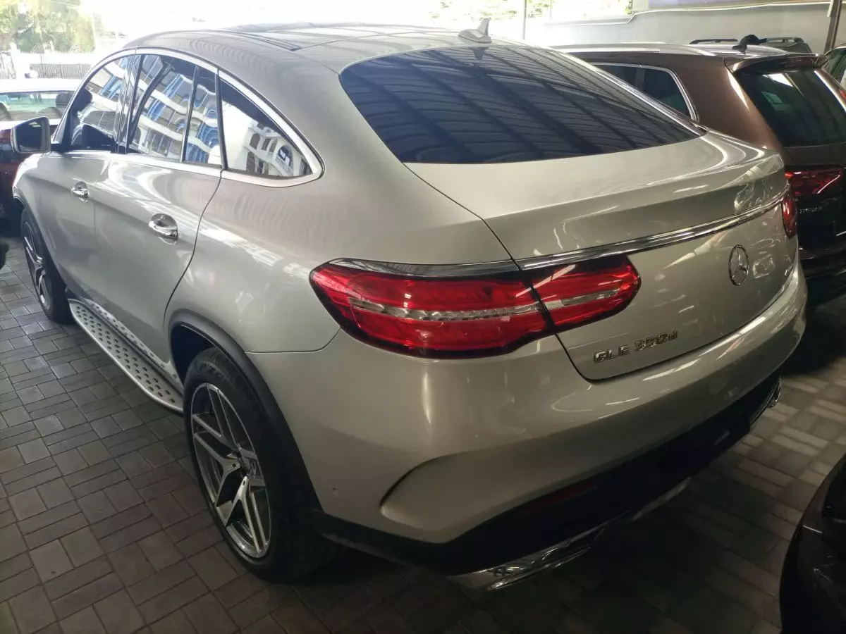 car Left Back