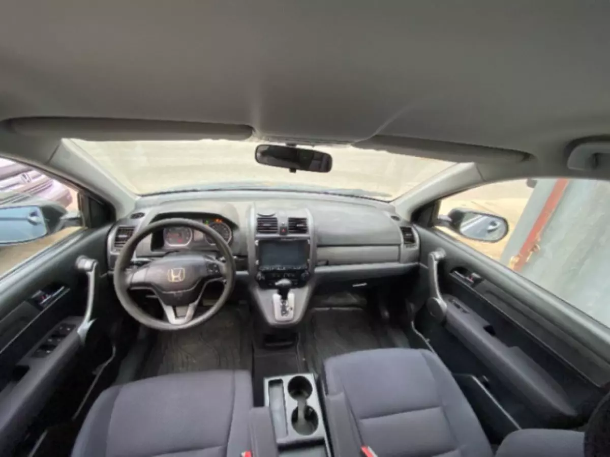 interiorFront
