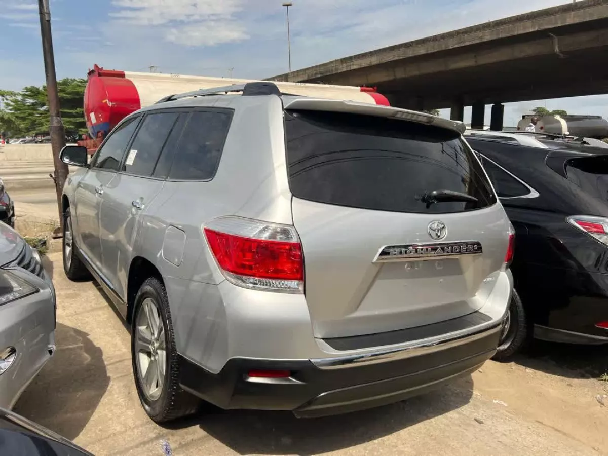 car Back