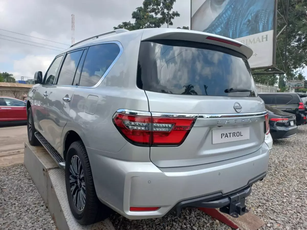 Car Left Back