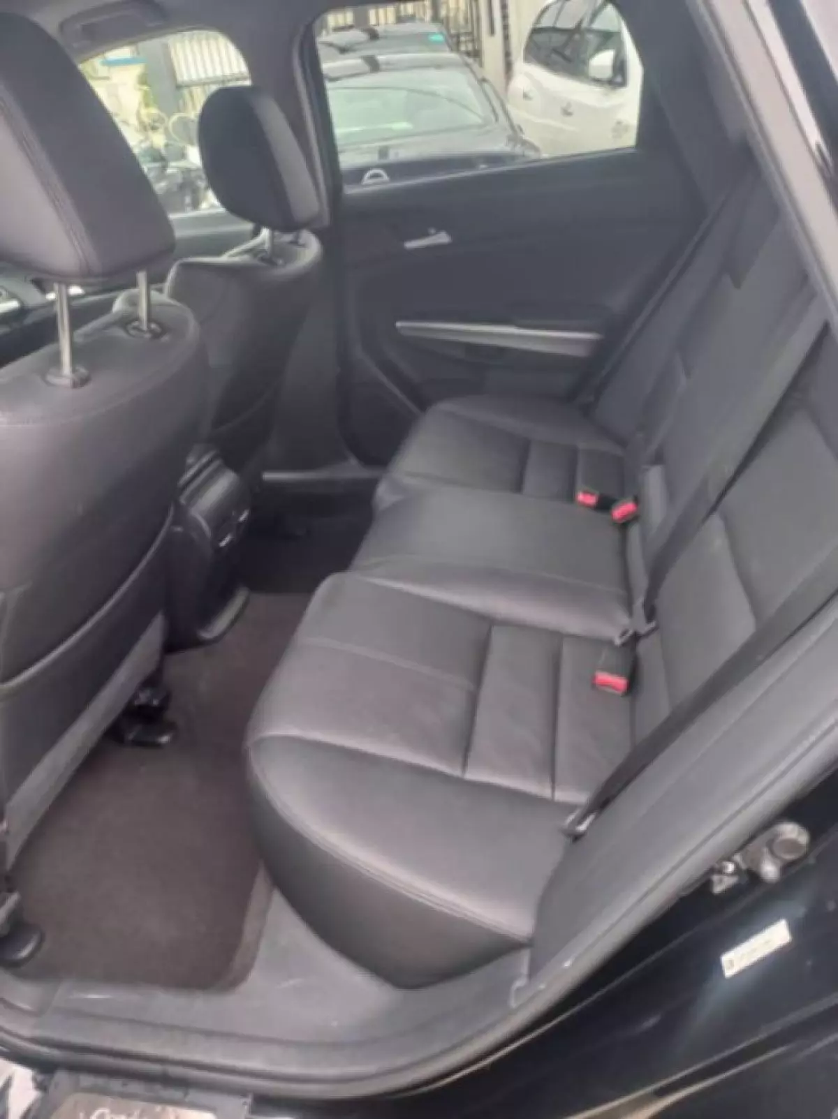 interiorBack