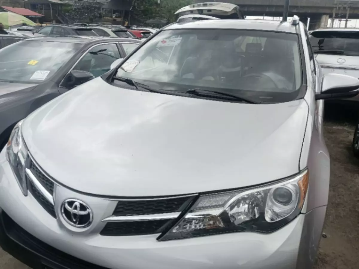 Toyota Rav4 - 2014