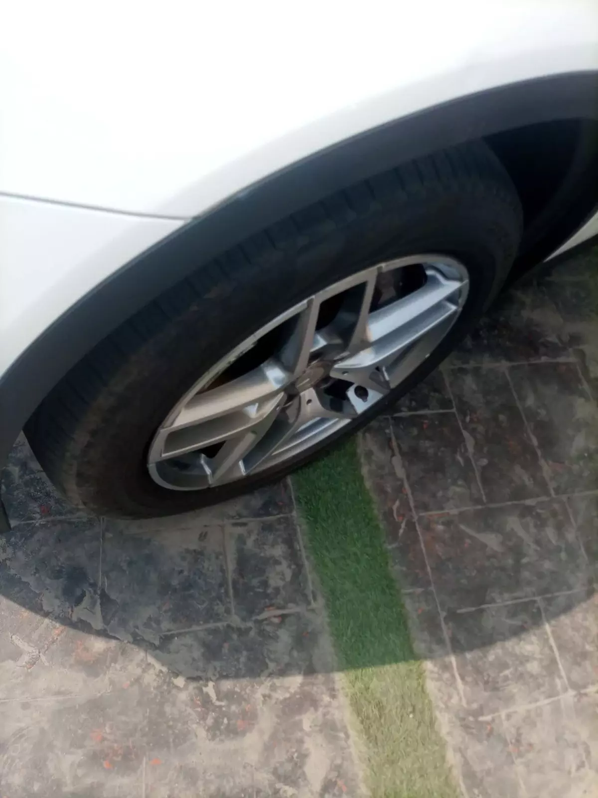 tyre2