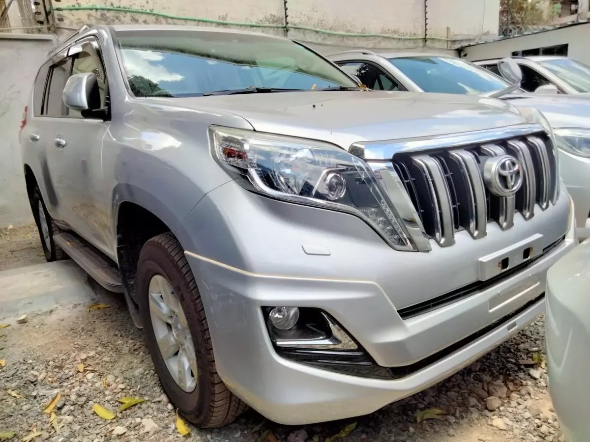 Toyota Landcruiser prado TX - 2014