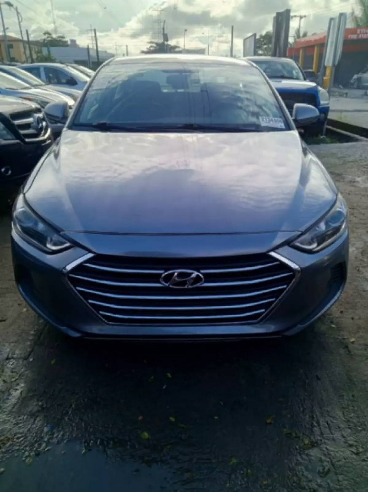 Hyundai Elantra - 2017
