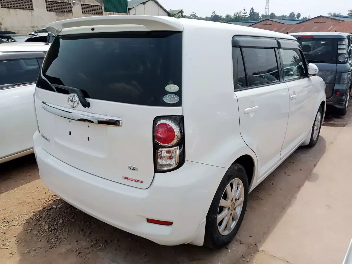 car Left Back
