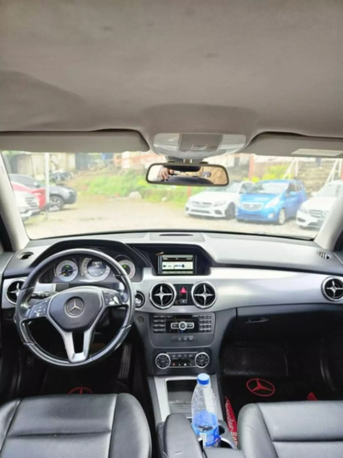 interiorFront