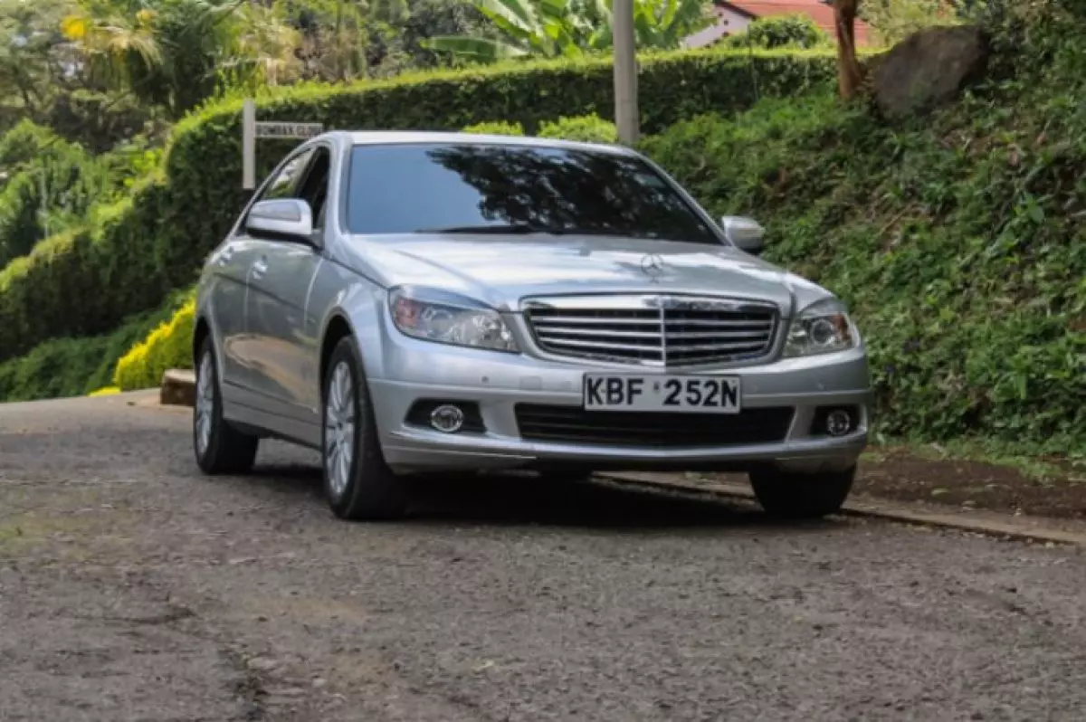 Mercedes-Benz C200 - 2008