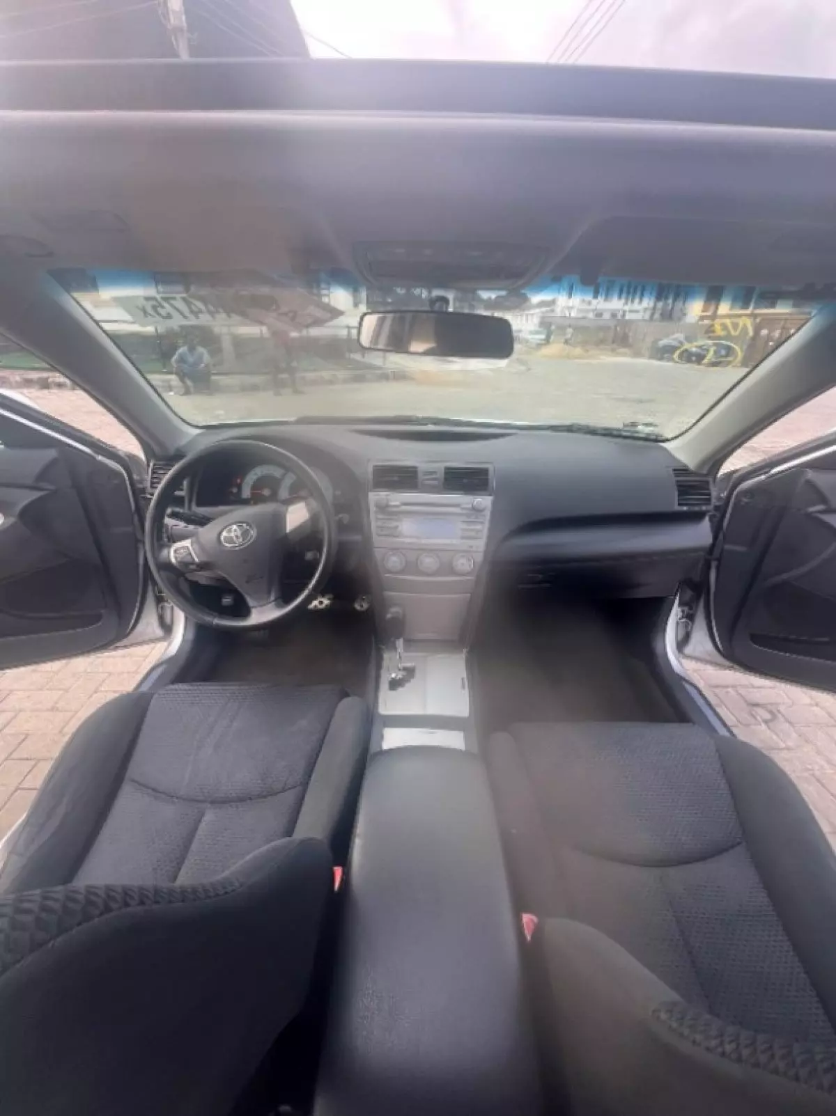 interiorFront