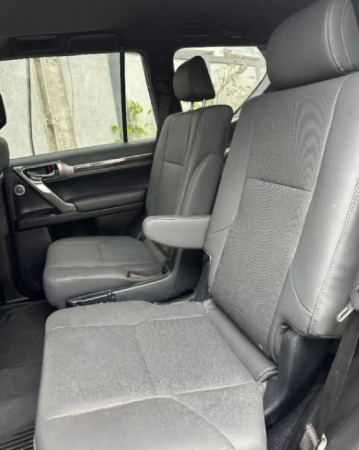 interiorBack