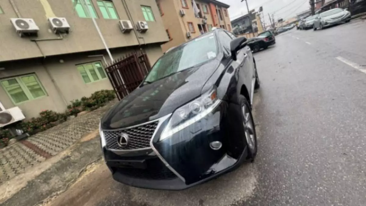 Car Image 1752839235615