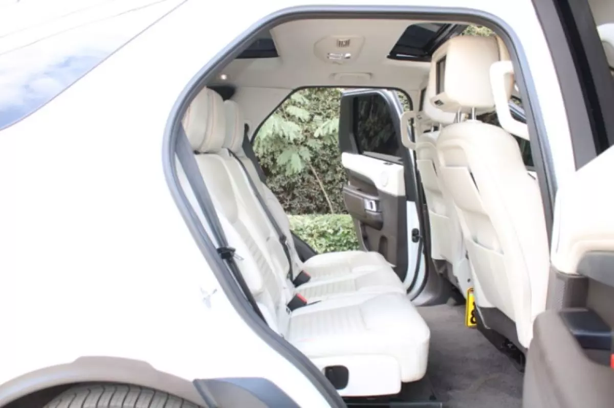 interiorBack