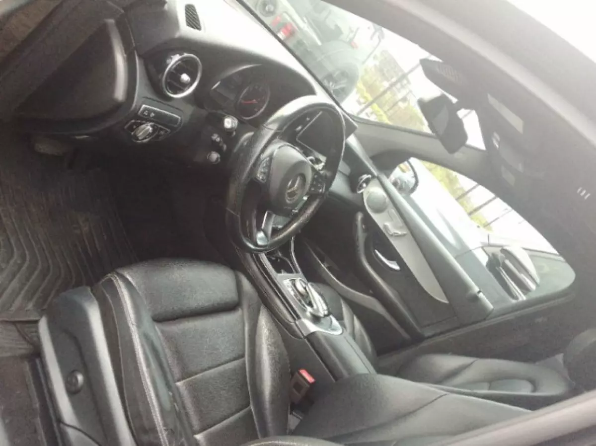 interiorBack