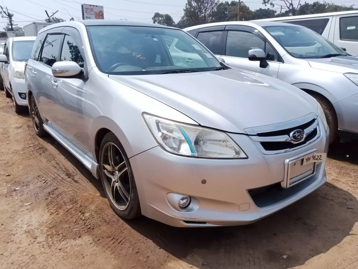 Subaru Exiga  - 2009