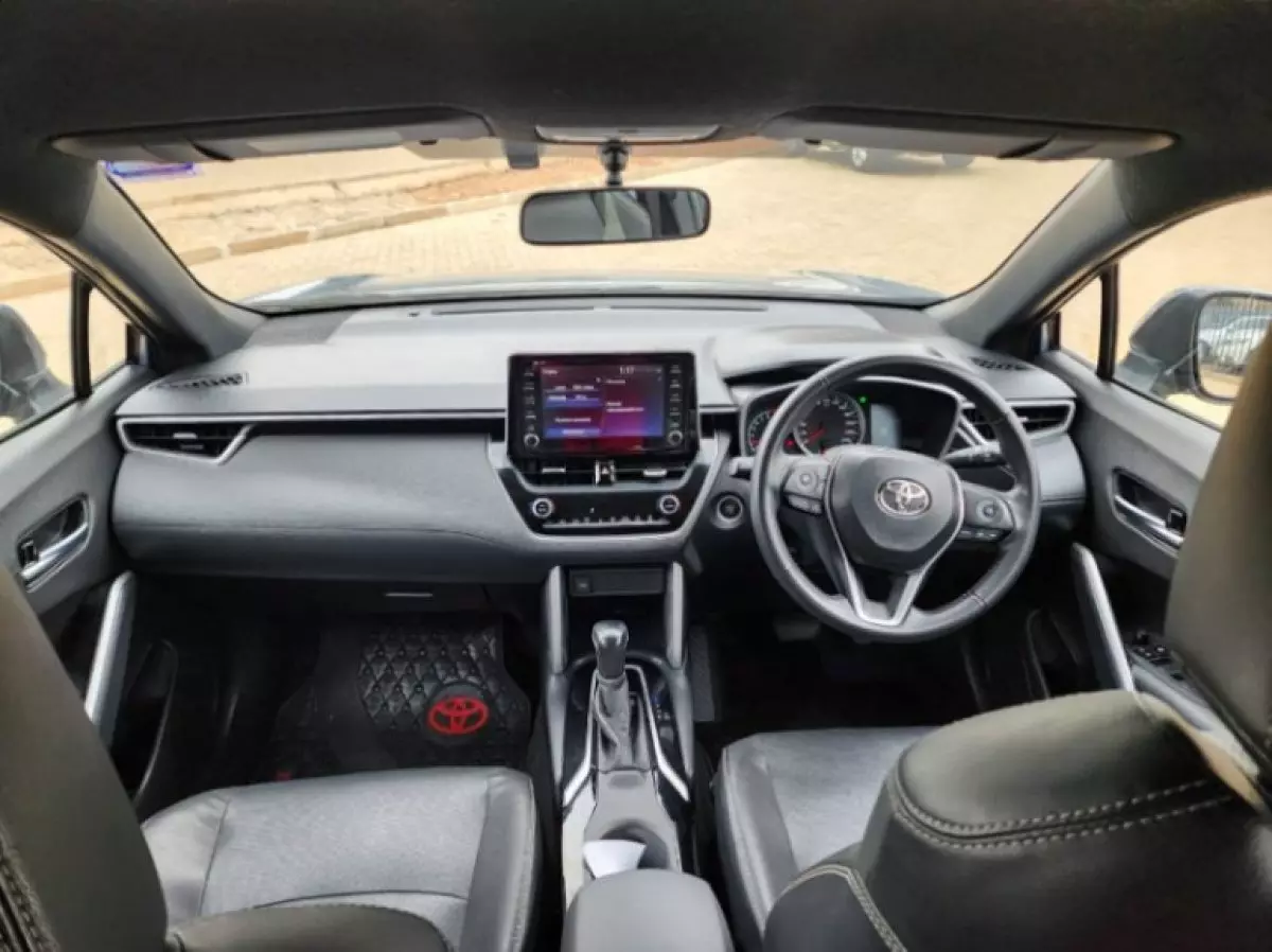 interiorFront