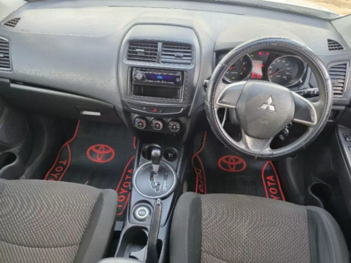 interiorFront
