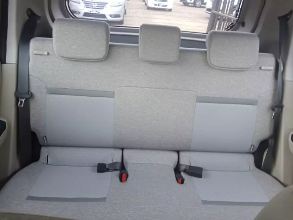 interiorBack