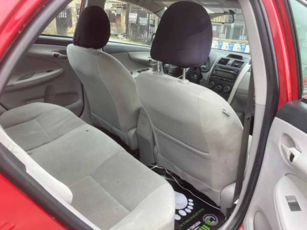 interiorBack