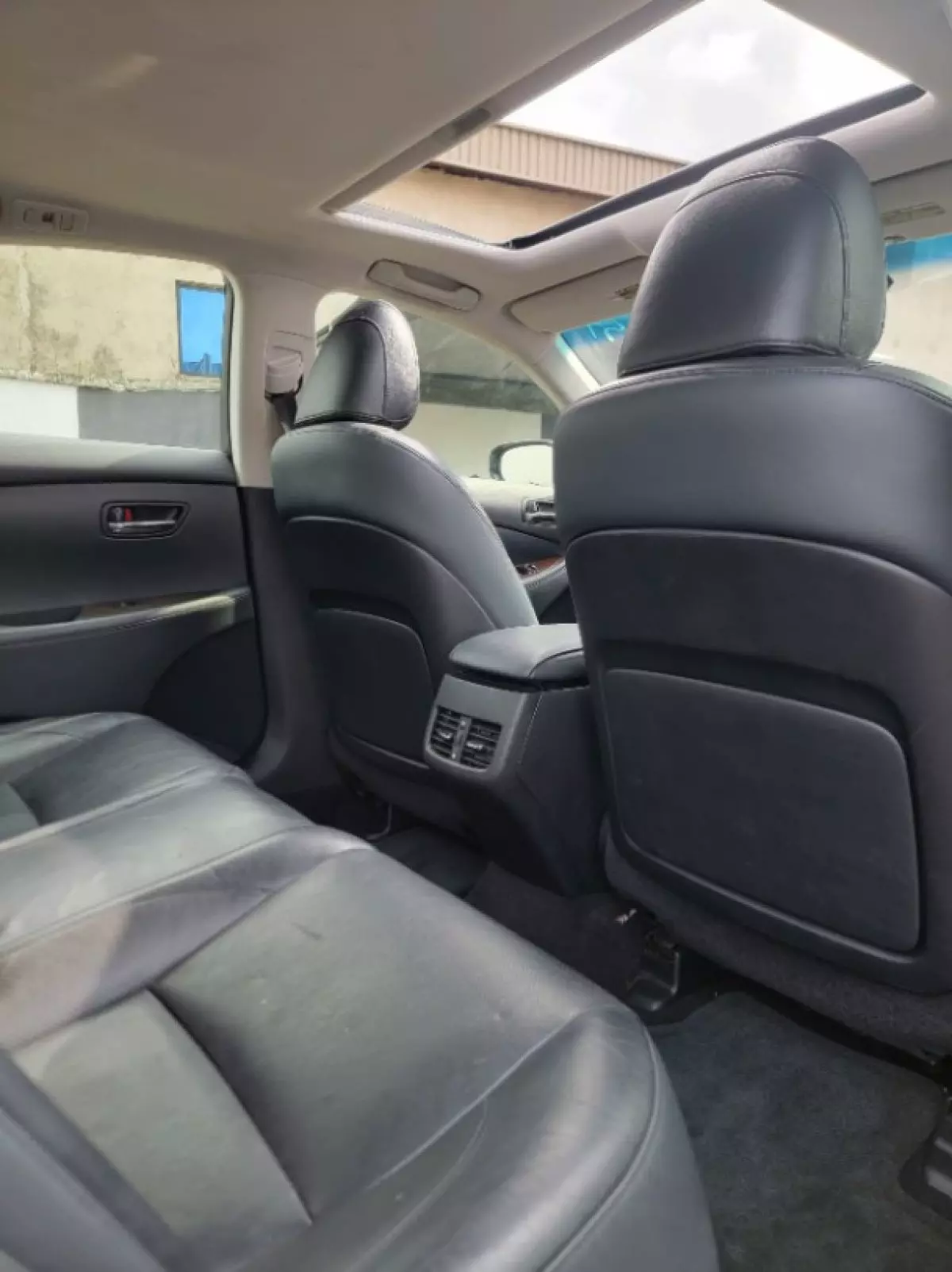 interiorBack