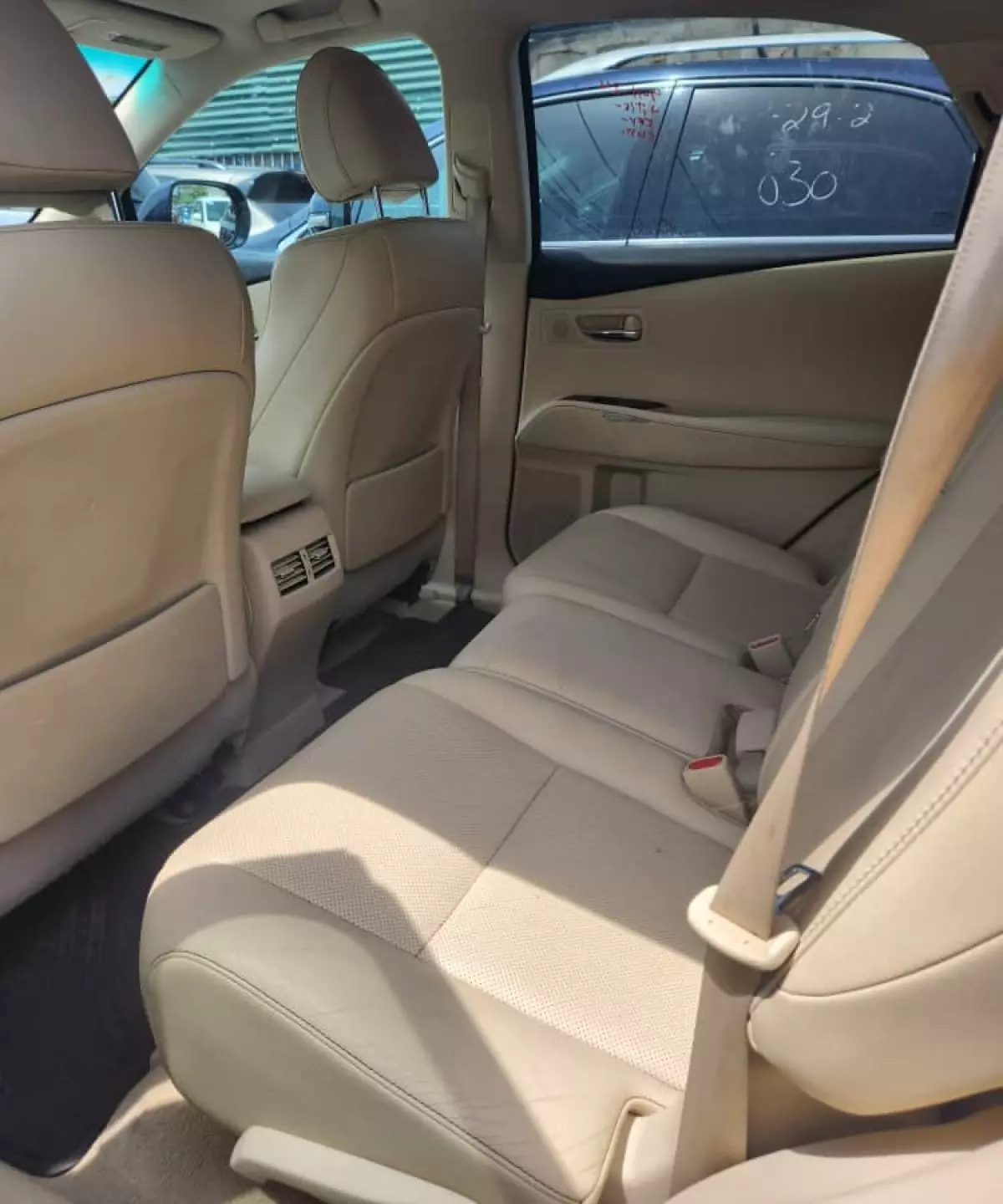 interiorBack
