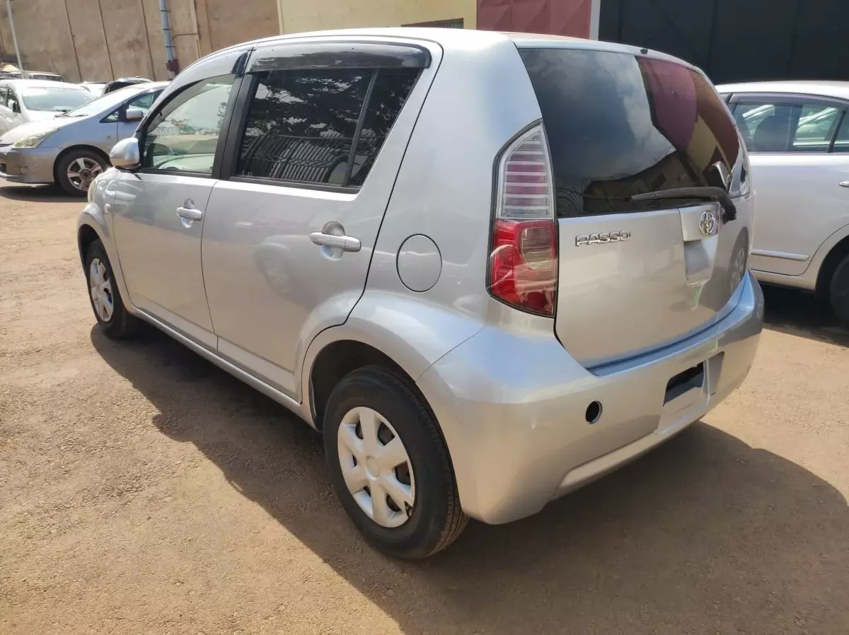 car Left Back