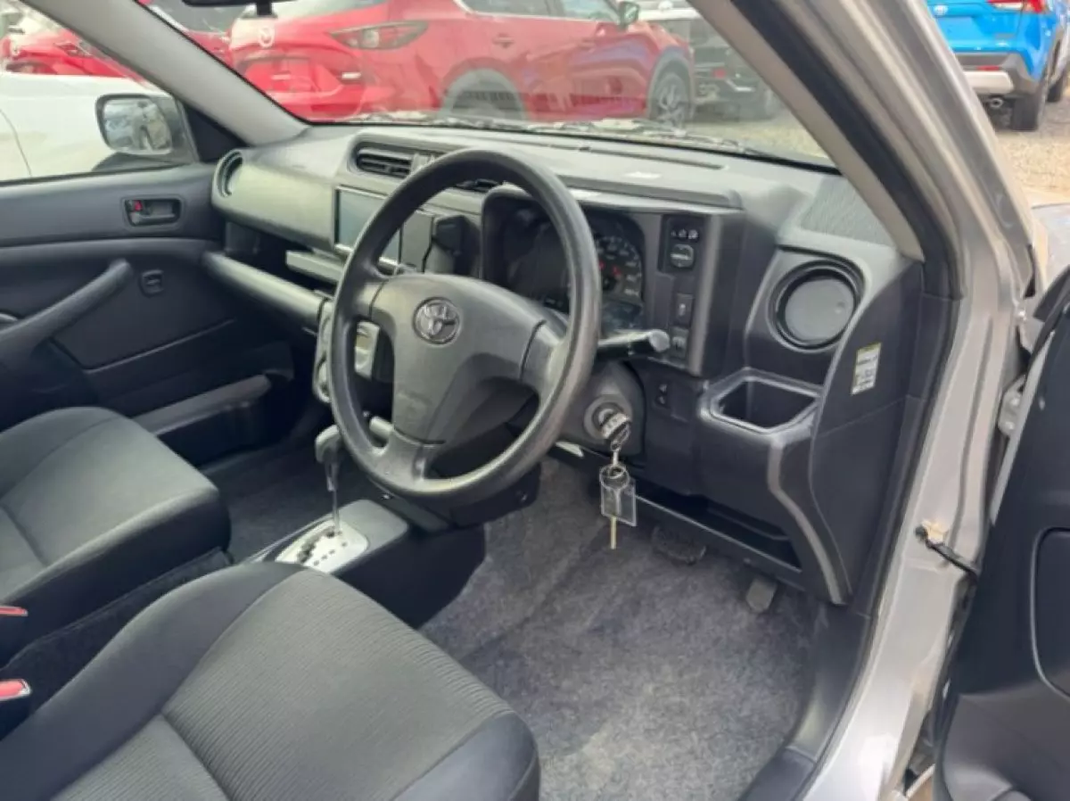 interiorFront