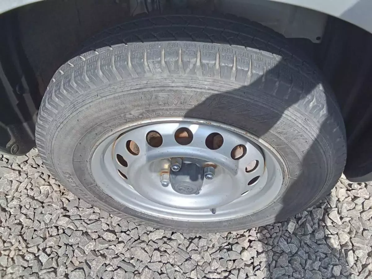tyre2
