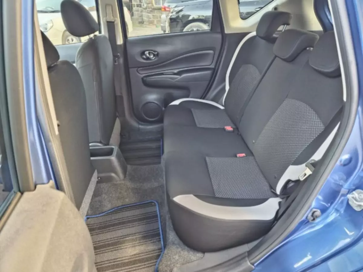interiorBack