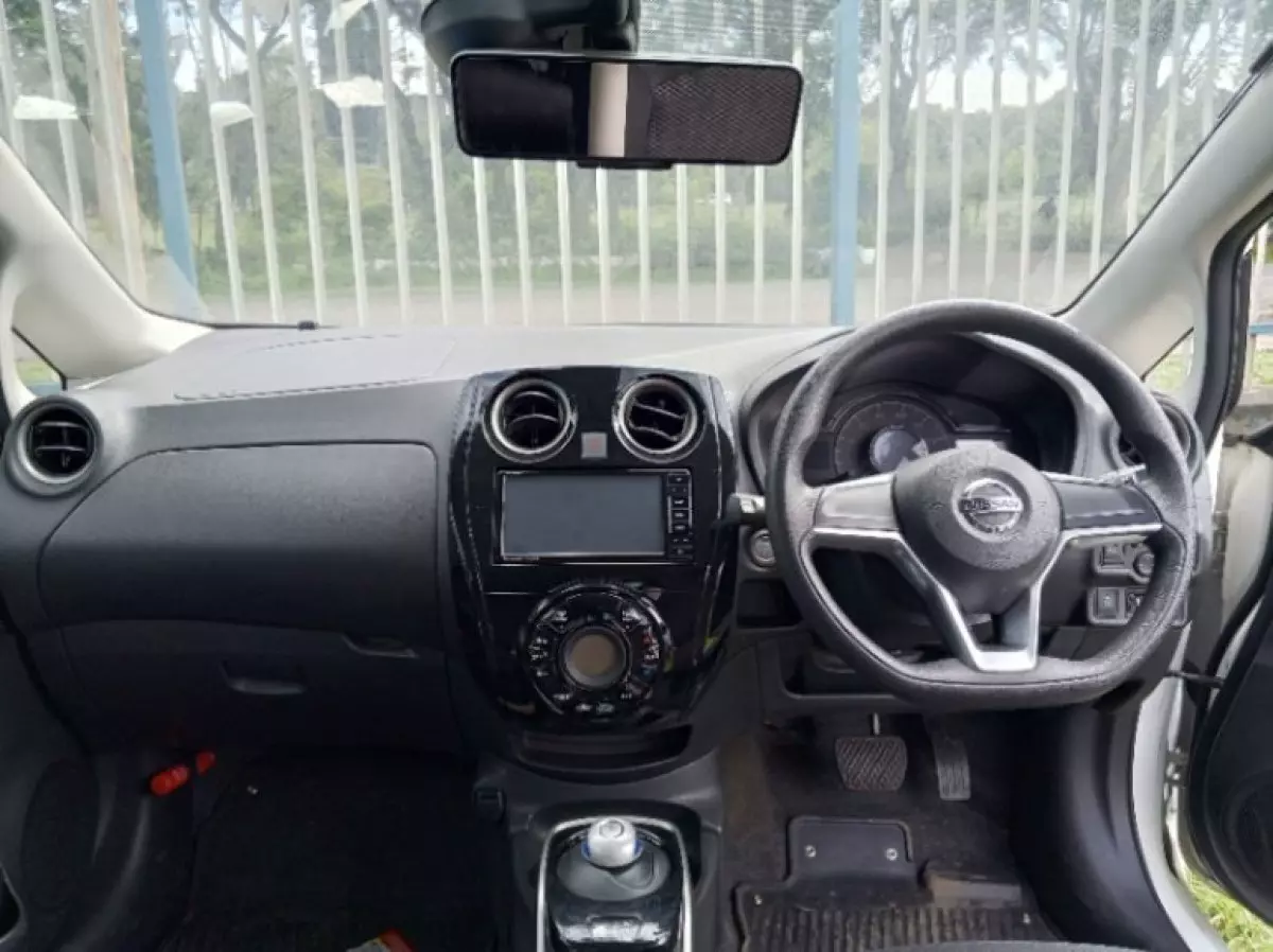 interiorFront