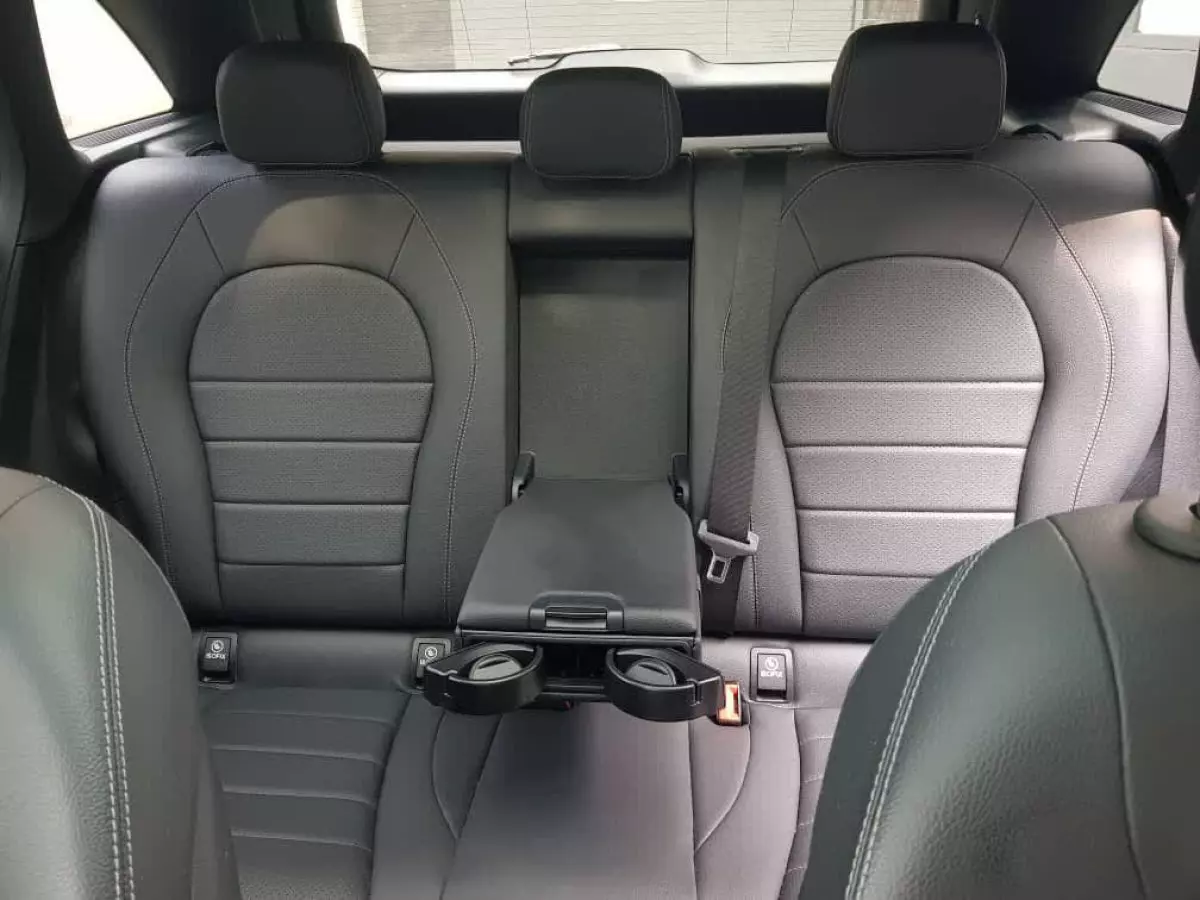 car Right Back
