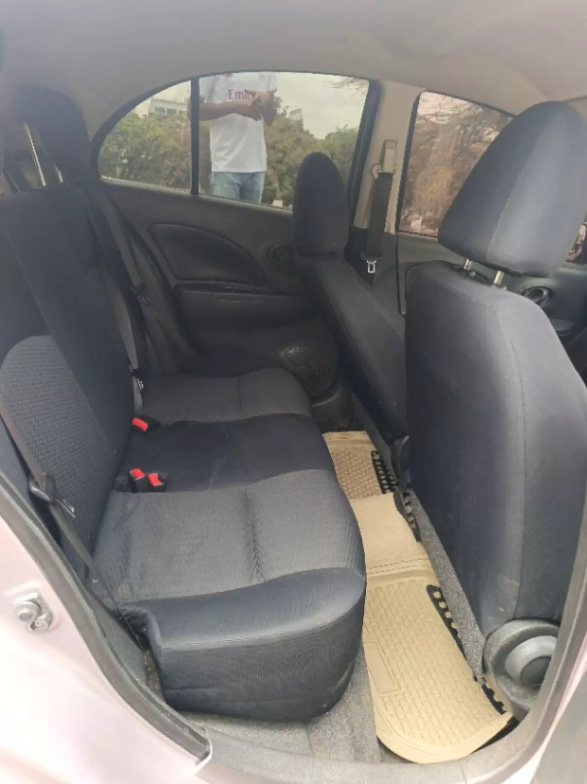 interiorBack