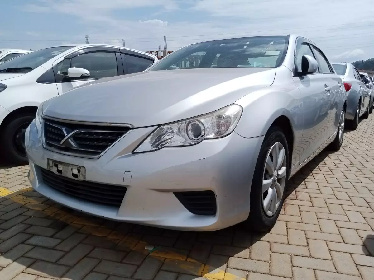 Toyota Mark X - 2011