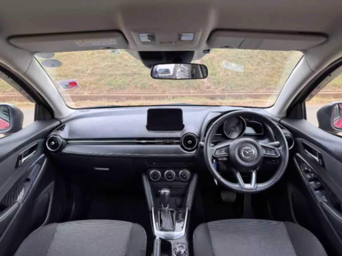 interiorFront