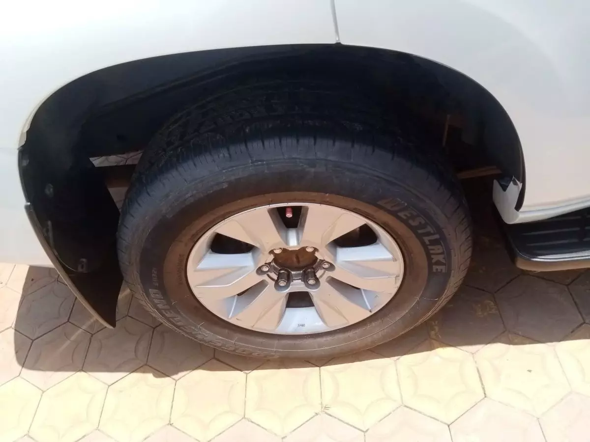tyre1