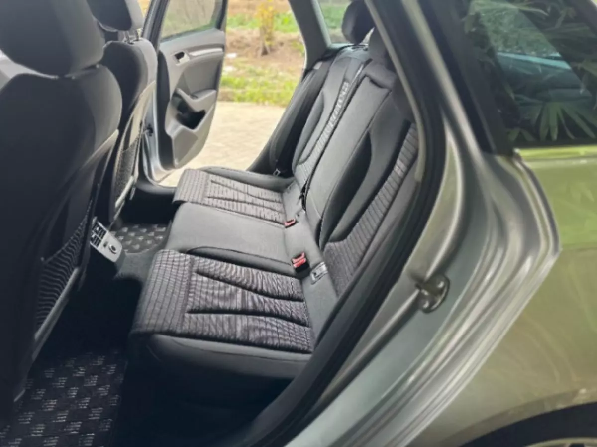 interiorBack