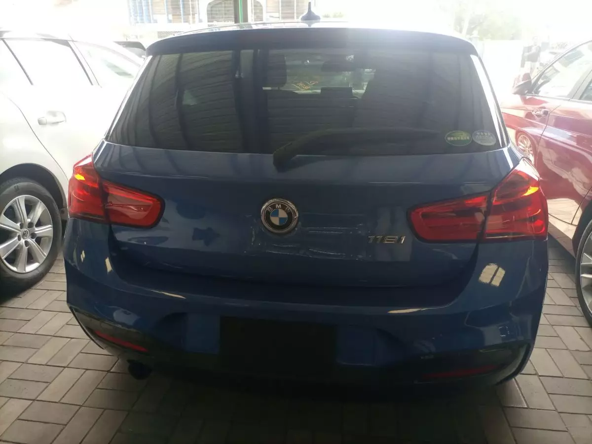car Back