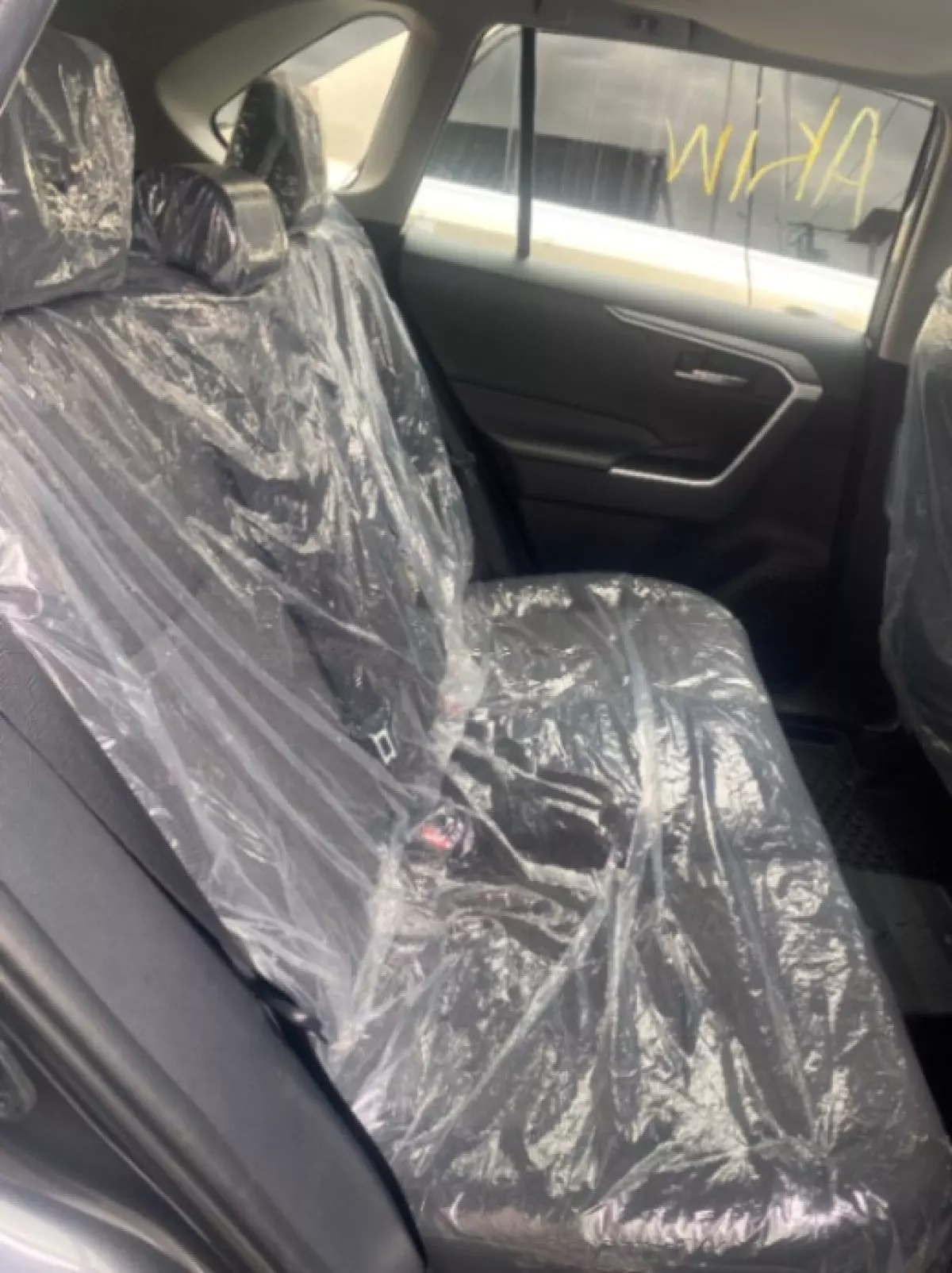 interiorBack