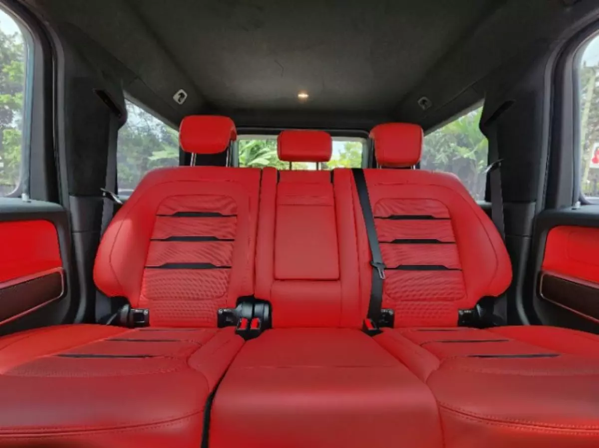 interiorBack