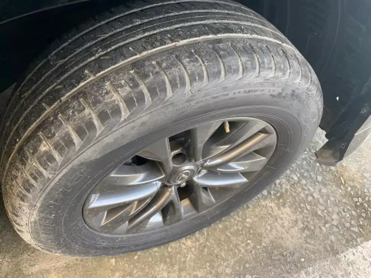 tyre2
