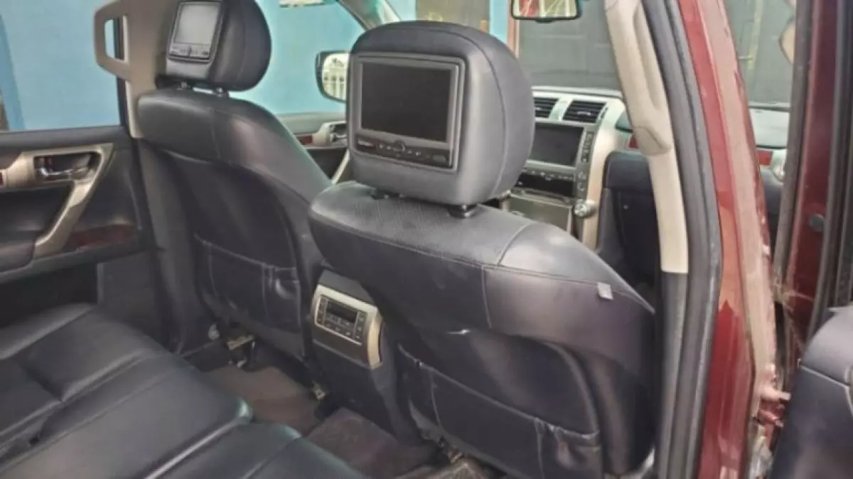 interiorBack