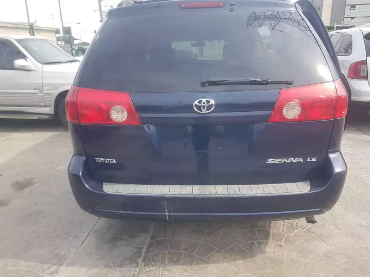 car Back