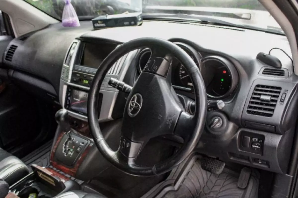 interiorFront