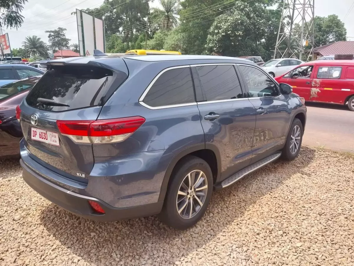 Toyota Highlander - 2019