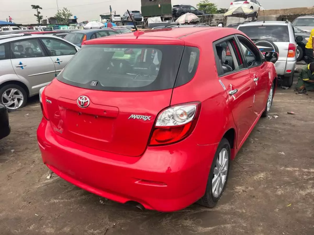 car Right Back