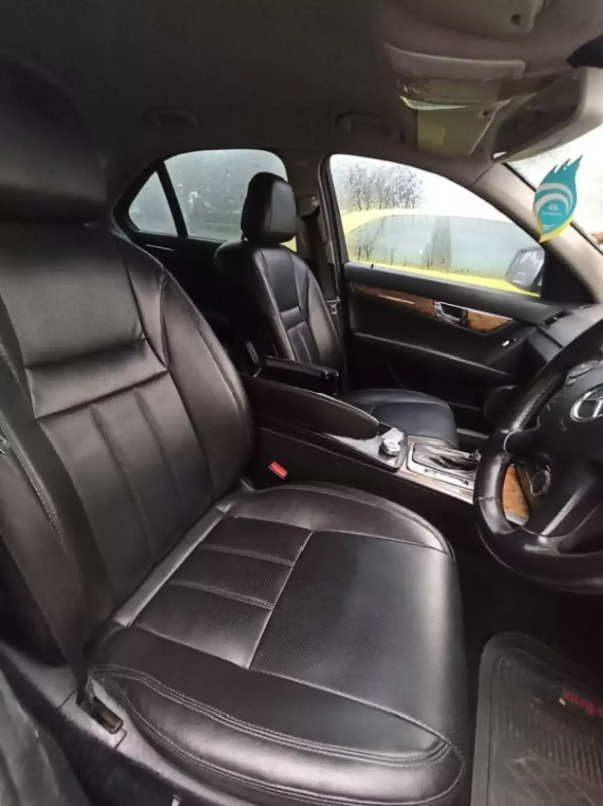 interiorFront