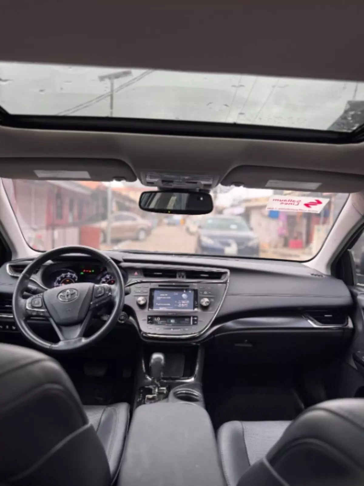 interiorFront