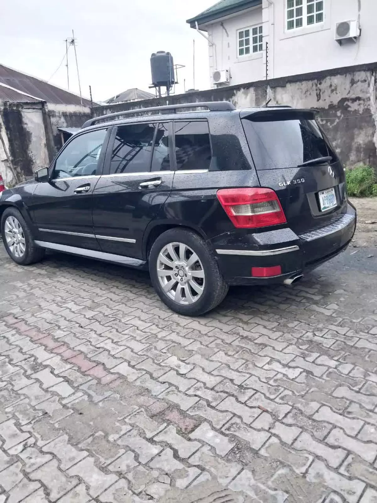 car Right Back