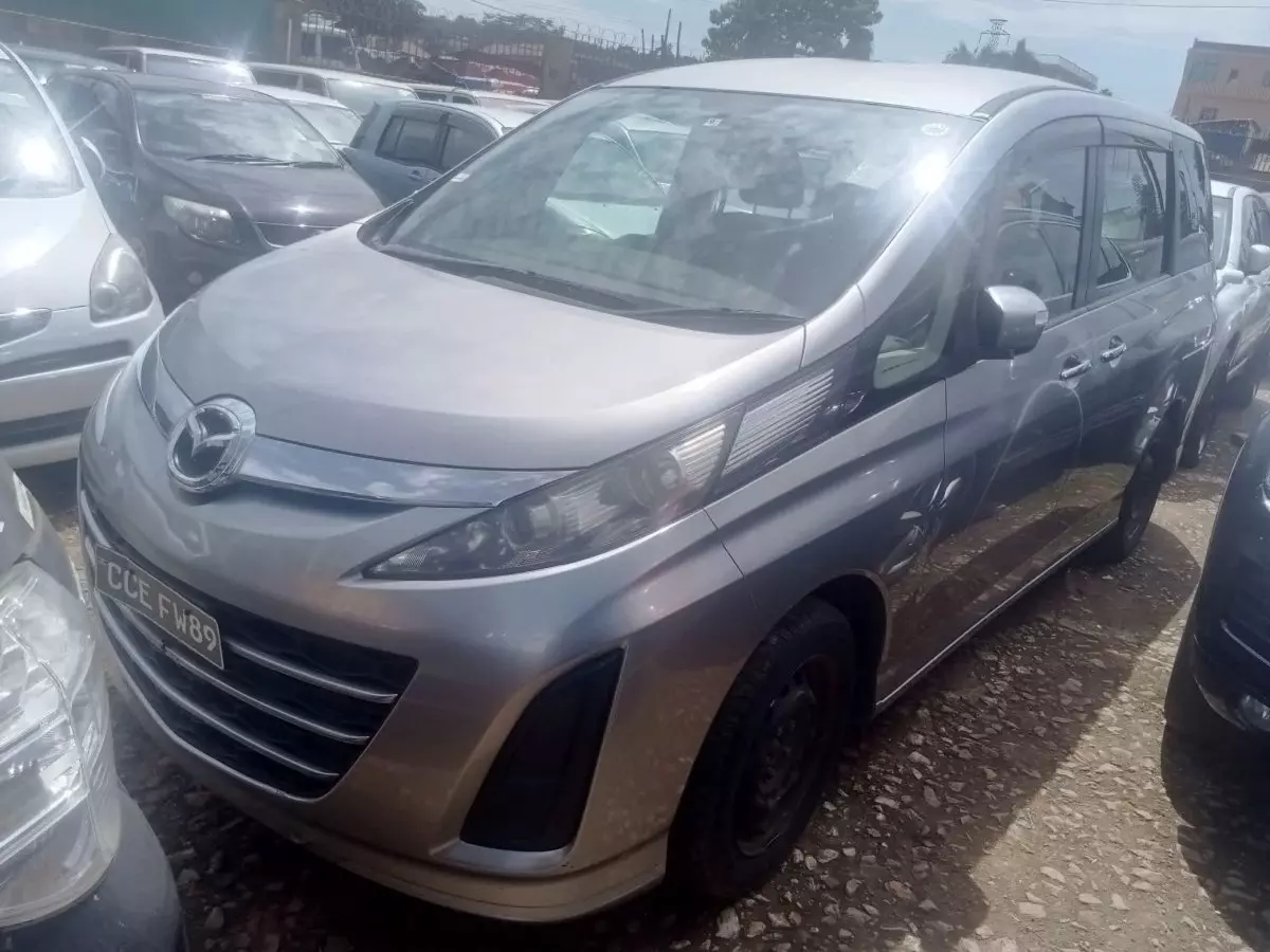 Mazda Biante - 2011
