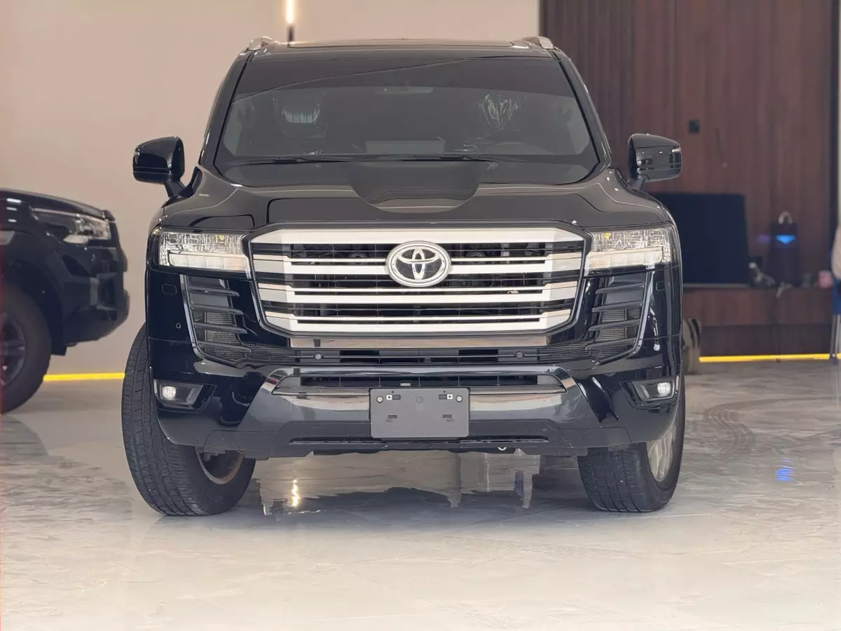 Toyota LAND CRUISER 300 LC300 - 2024