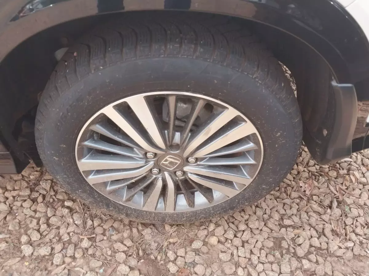 tyre2